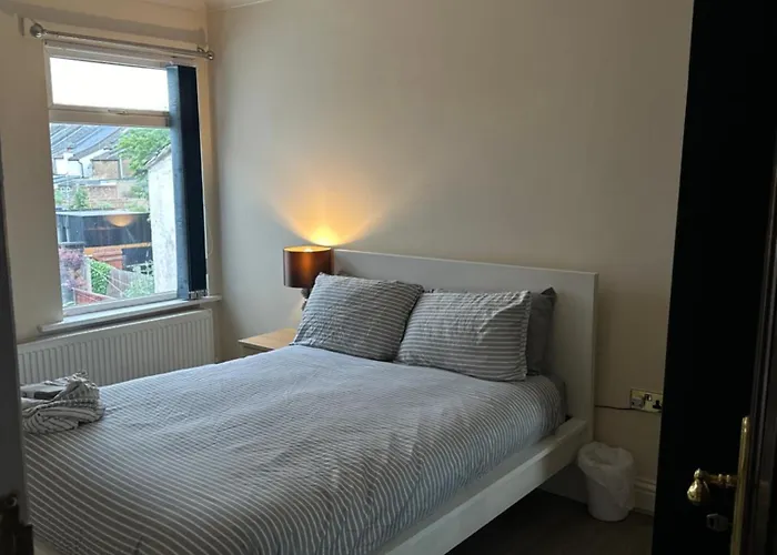 Leavesden Residence - Central - Cosy - Harry Potter