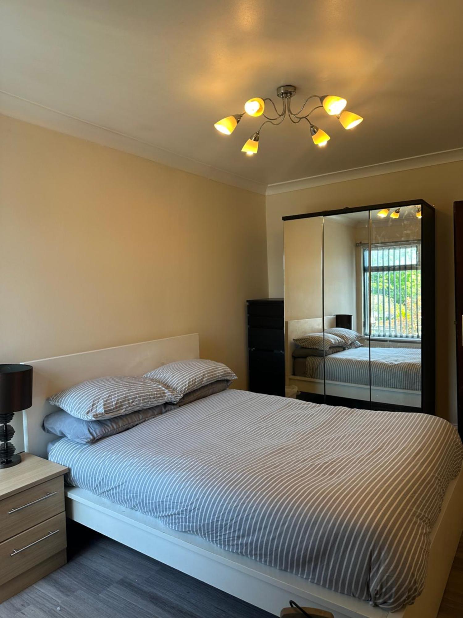 Leavesden - - Cosy - Harry Potter Holiday home *